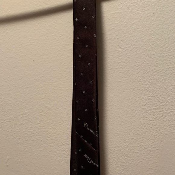 Oscar de la Renta Tie - Picture 5 of 7